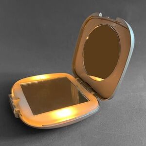 Vinatge Avon Light-Up Compact